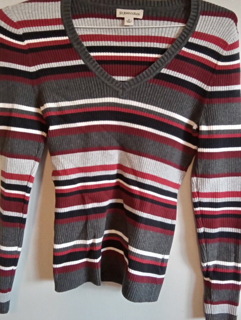 #6080 St. John's Bay Gray, Burgundy & Black Striped V-Neck Sweater. -  M